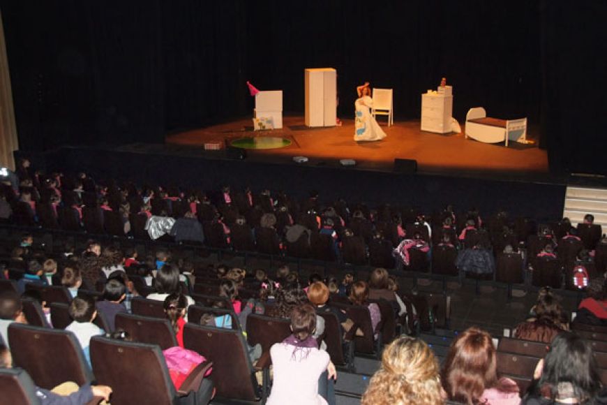 Comencen les activitats educatives Comencen les activitats educatives
