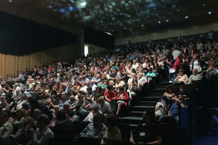 FIMAG torna a convertir Torroella en epicentre i punt de trobada del món de la màgia FIMAG torna a convertir Torroella en epicentre i punt de trobada del món de la màgia