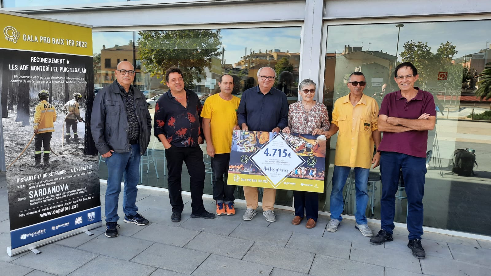 ENTREGA DINERS RECAPTATS A LA II GALA PRO BAIX TER